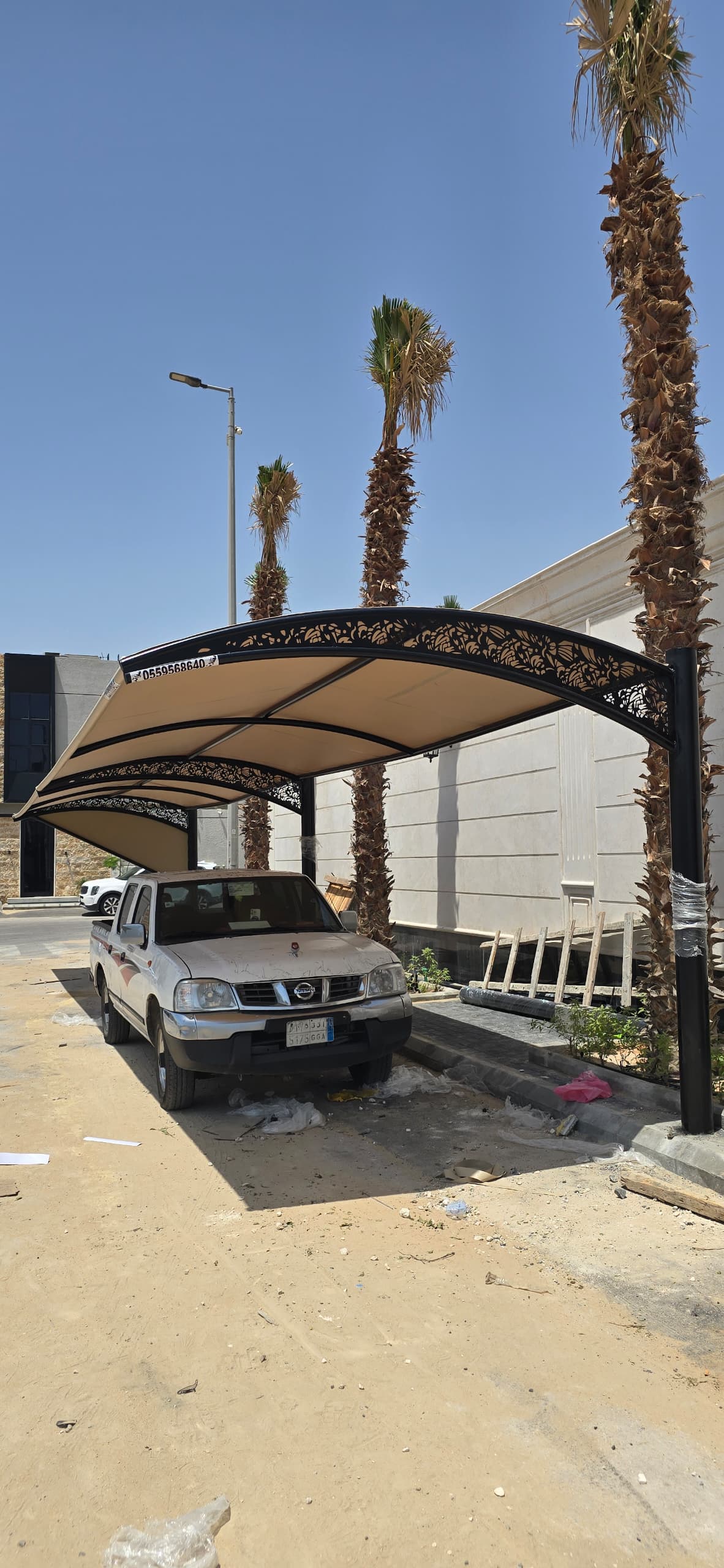 مظلات وبرجولات بتصميم هندسي حديث